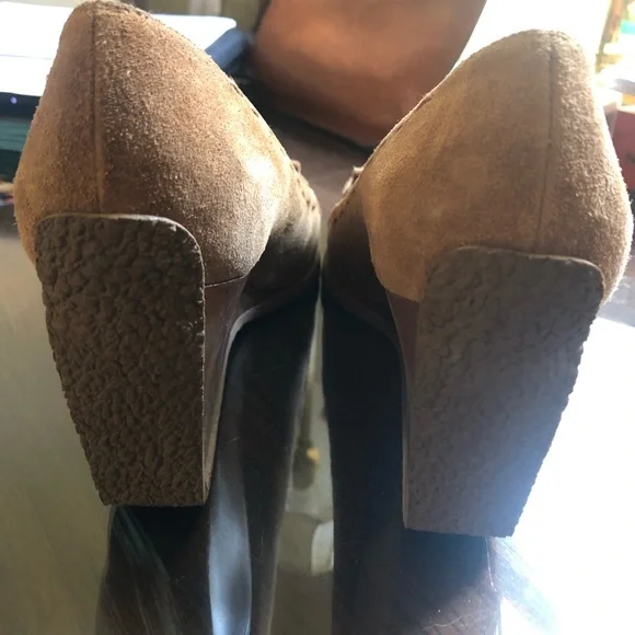 Stuart Weitzman Brown suede wedges - Picture 2 of 9